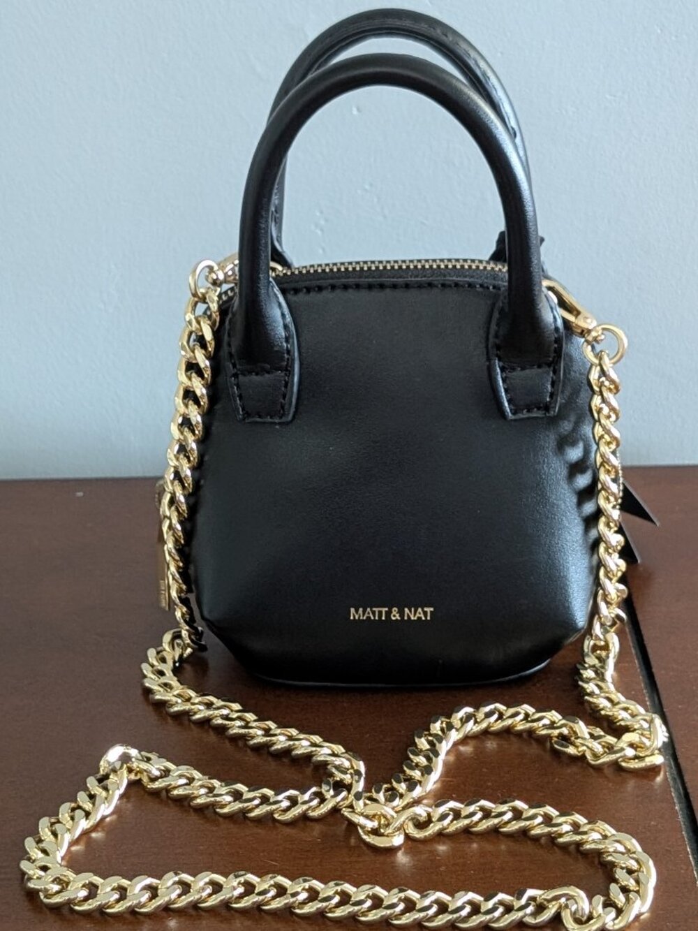 Matt & Nat Studio 901 GESSI Black Crossbody Bag with Golden Chain